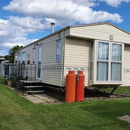 King'S Caravan Park, Caravan To Sleep 6 People Chapel St. Leonards Exterior foto
